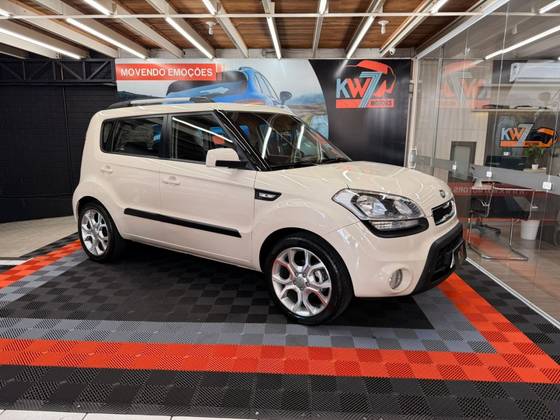 KIA SOUL 1.6 EX U.163 16V FLEX 4P MANUAL KIA SOUL 1.6 EX U.163 16V FLEX 4P MANUAL